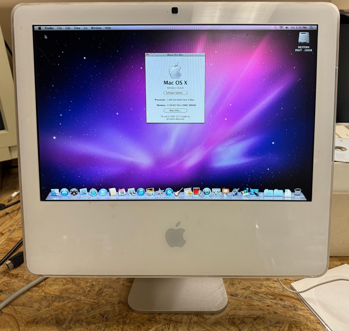 Apple iMac 17-inch August 2006 CD 1.83GHz Intel Core 2 Duo Apple iMac 17-inch August 2006 CD 1.83GHz Intel Core 2 Duo