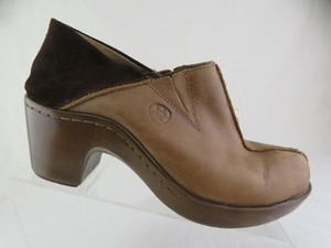 ariat nursing shoes
