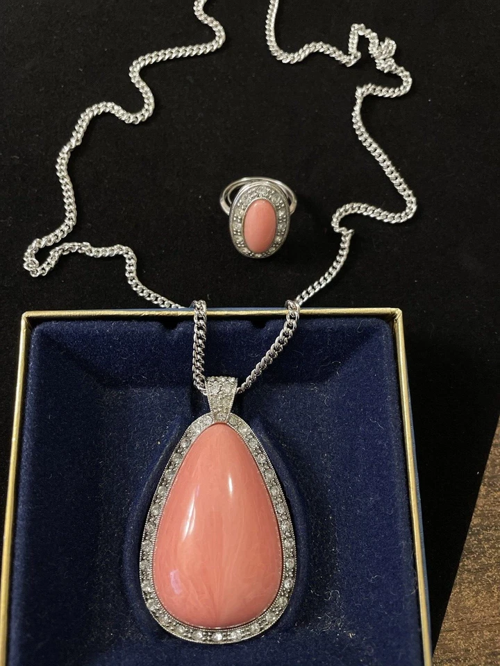 Juego de anillos colgantes de diamantes de imitación de lágrima melocotón coral imitación Avon 7,5 de colección años 70 Foto 3 de 4
