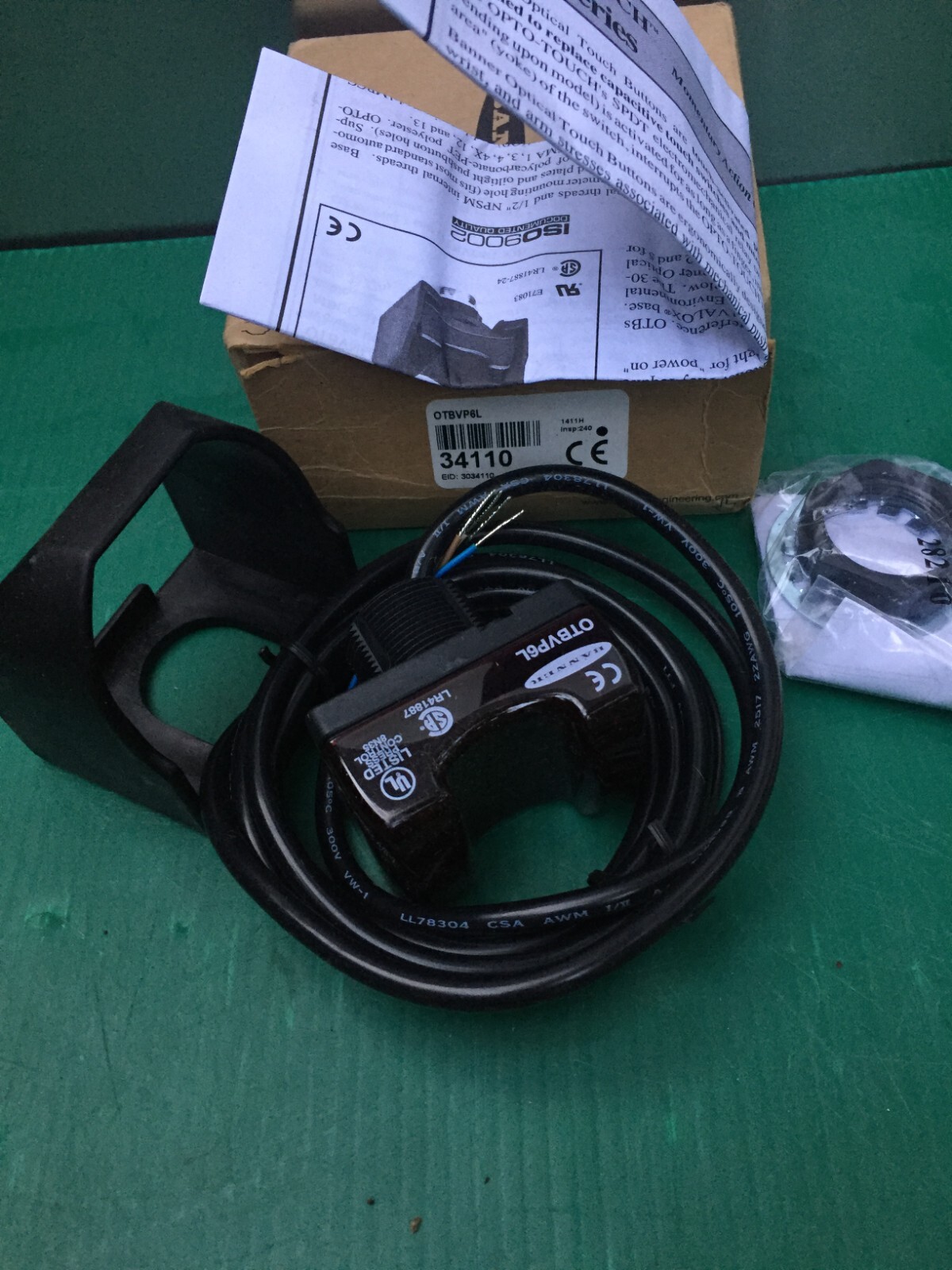 Banner Engineering OTBVP6L OptoTouch Momentary Photoelectric Optical