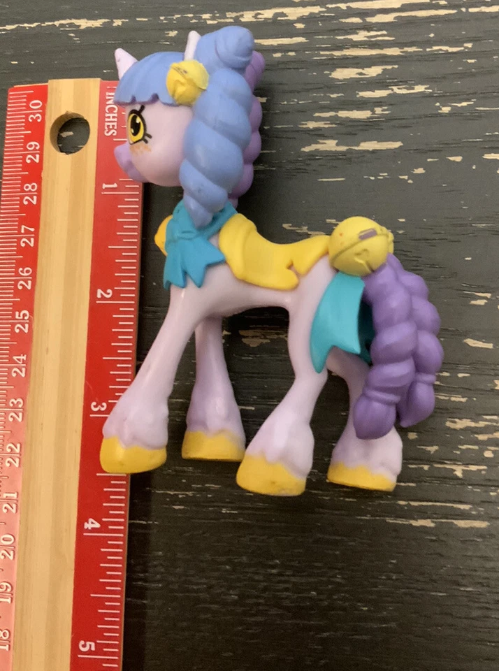 Shopkins Happy Places Temporada 5 Arco Iris Playa Ringa Campana Lil' Unicornio Foto 2 de 3