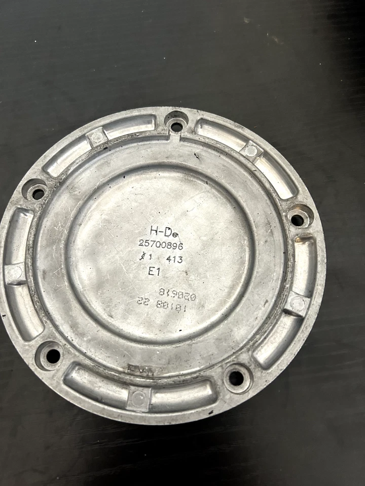 Cubierta de embrague de aluminio pulido Harley Davidson Street Bob 2019 107 HD 25700896 Foto 2 de 3