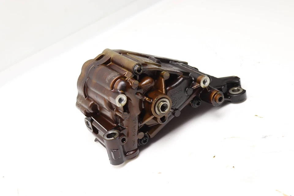 BMW 535I GT XDRIVE 2011-2012 - Motor bomba de aceite 7573747 Foto 2 de 4