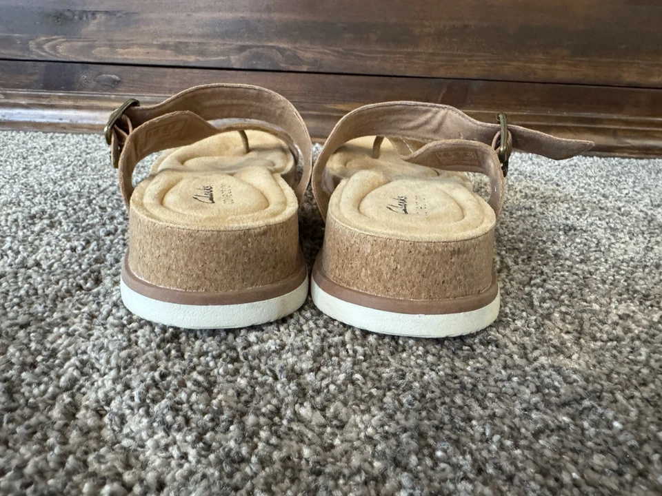 Clark’s Collection Strappy Sandal Women’s 9.5 - Image 4 of 4