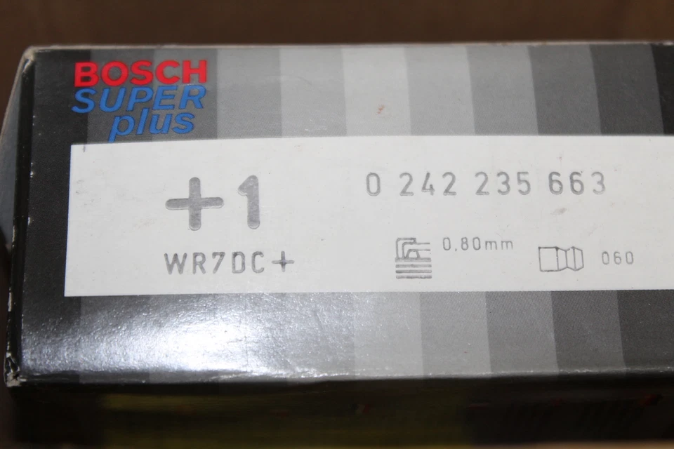 Комплект из 4 свечей для Alfa Romeo 75 Alfetta Gt Gtv 0242235663 Wr7Dc+ - Изображение 3 из 4