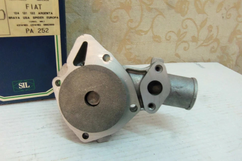 BOMBA DE AGUA FIAT 124 131 132 ARGENTA BRAVA SPIDER SPECIAL T # PA 252 NUEVO DE STOCK Foto 2 de 3