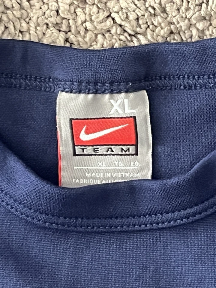 Nike Virginia Cavaliers Team Issued Dri Fit Shirt Men’s Size XL - Image 4 of 4