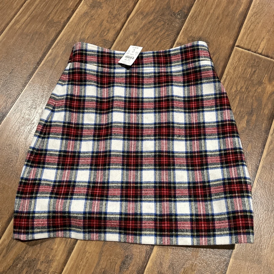J Crew Womens Back Zip Knee Length Plaid Pencil Skirt Black Green Red Size 2