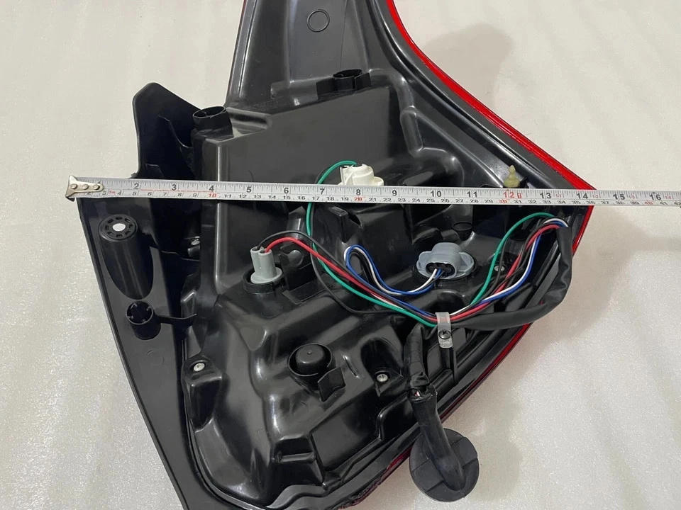 Luces traseras izquierda suzuki swift sport 3ª generación hatchback lámparas Foto 2 de 4