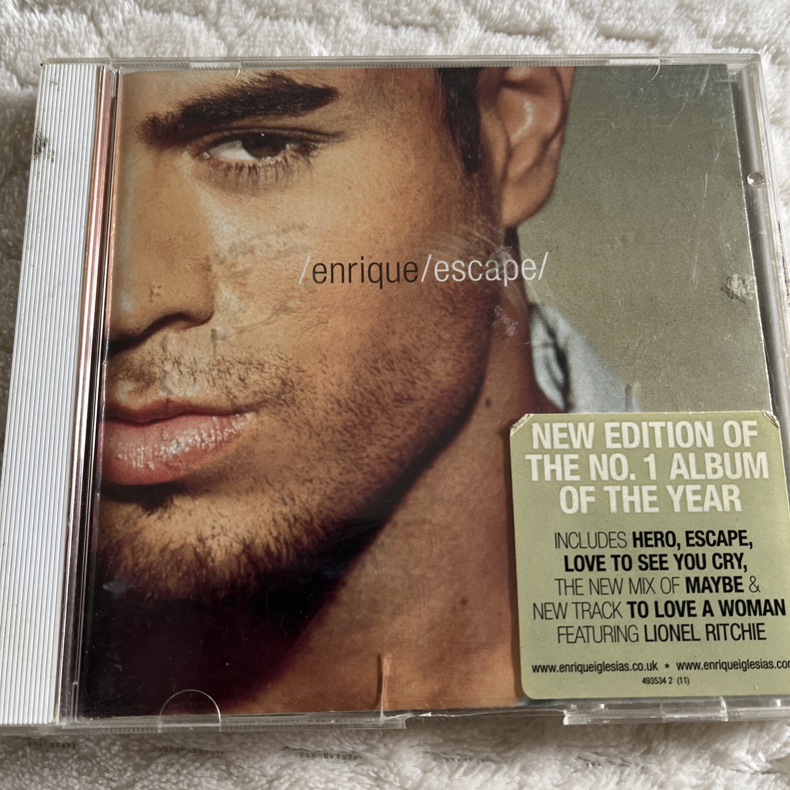 Escape [Special International Edition With Bonus Tracks] by Enrique Iglesias...