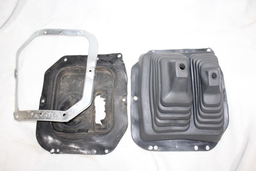 90-97 Nissan HARDBODY D21 4X4 M/T 5 Speed GEAR Shifter BOOT w Rubber SEAL & Trim