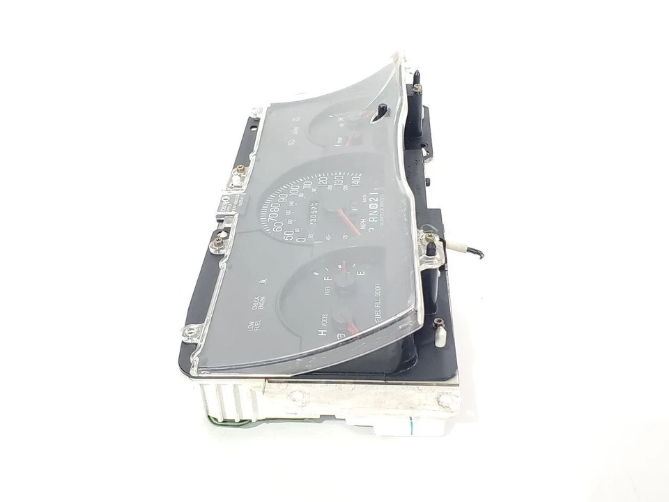 1998 2000 福特 Crown Victoria 原始设备制造商 破损 Plexi 玻璃速度计 F8AF-10C956-AA — 第 3/4 张图片