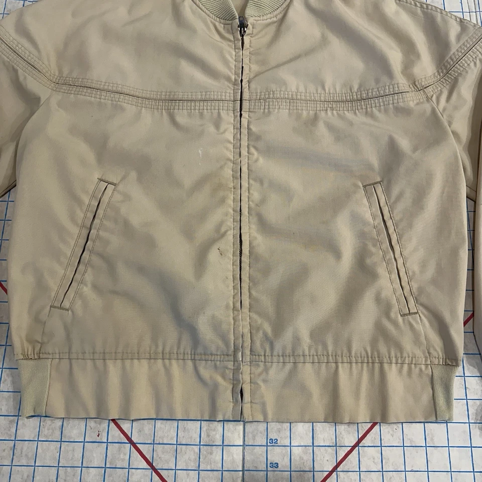 Chaqueta De Colección Montgomery Ward Para Hombre Grande Beige Trabajo Cremallera Ricky Recortada Años 70 Foto 4 de 4