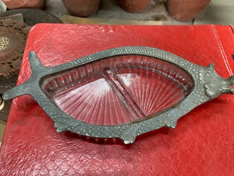 1900's Vintage Handcrafted German Silver Fish Shaped Glass Tray Serving Tray - Image 3 of 4