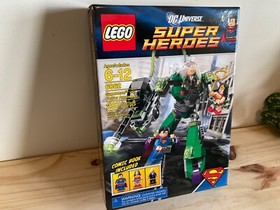 LEGO 6862 Superman with Lex Luther and Wonder Woman Comic Book included
