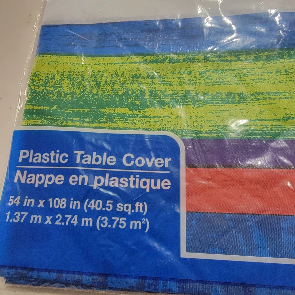 Paquete de graduación 32 platos de cena 32 pasteles 96 servilletas 2 cubiertas de mesa foto utilería Foto 4 de 4