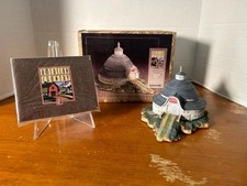 Vintage 1996 ERTL American Country Round Barn - Cold Cast Porcelain. Nib #H093