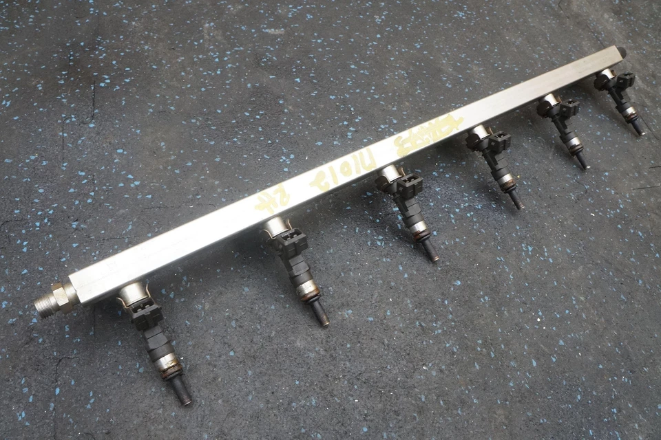 Tubo de riel de inyección de combustible derecho 6 inyectores 216361 213635 599 GTB Fiorano GTO 2009 Foto 3 de 4
