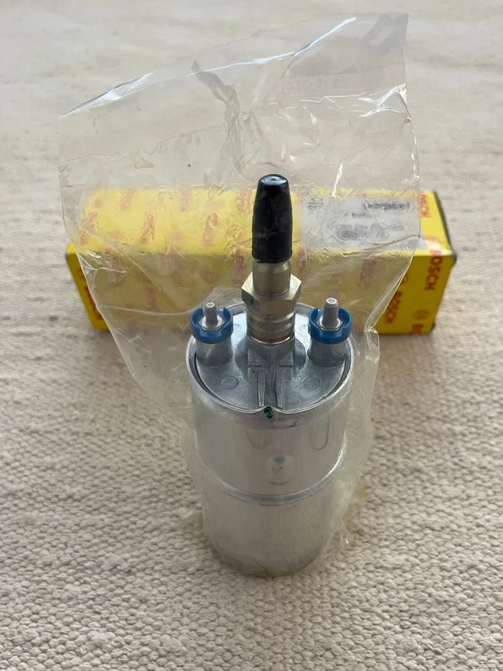 NUEVO AUDI BOSCH OEM 83-97 100 200 80 A6 AUDI CUPÉ AUDI V8 GOLF JETTA BOMBA DE COMBUSTIBLE Foto 3 de 4