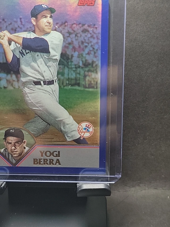 2023 Topps Archives Baseball Yogi Berra Rainbow Foil 031/199 Yankees #299 - Image 4 of 4