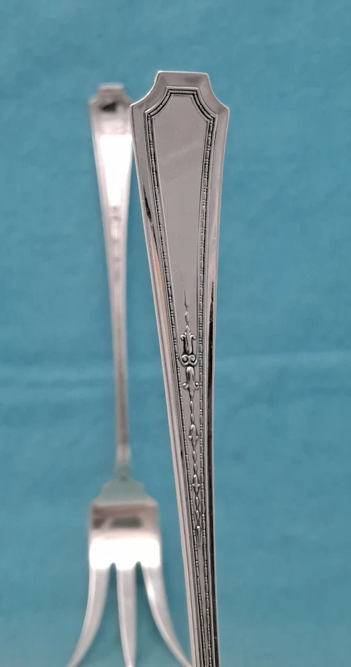 Tenedor y cuchara de lechuga Durgin Colfax Sterling, 8 3/4" 86,5 gramos Foto 3 de 4