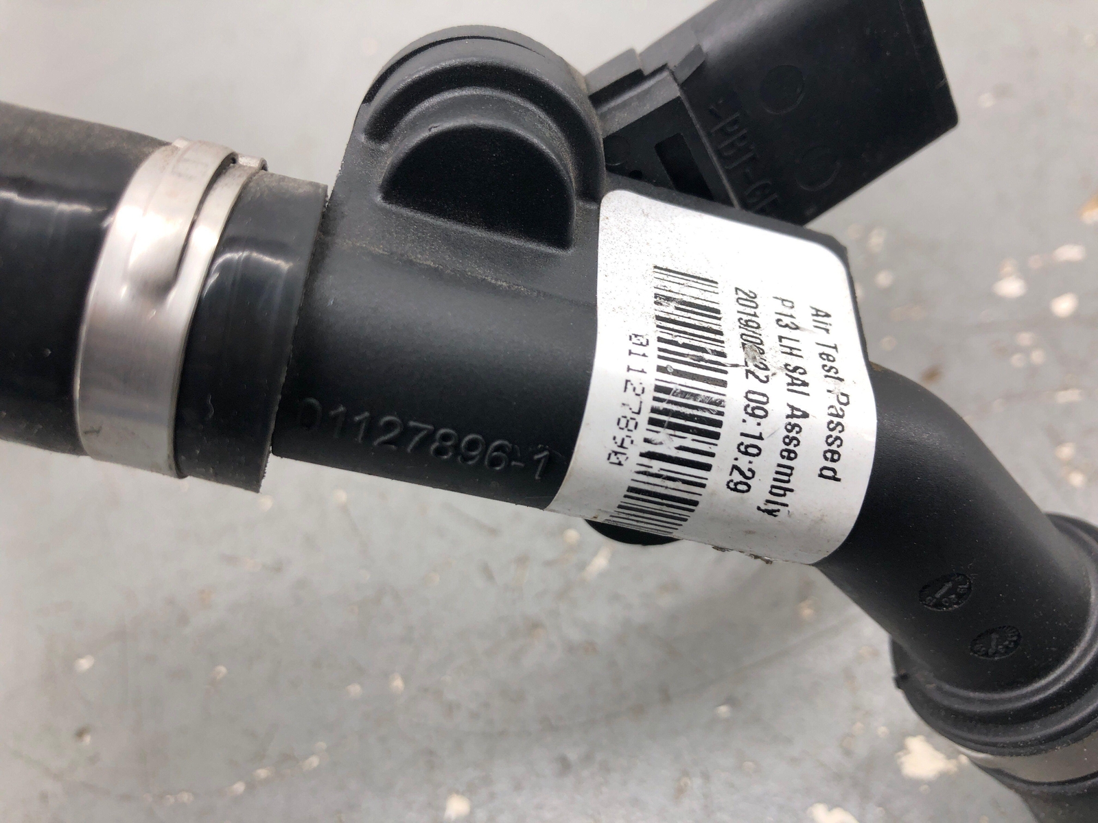 2020-2023 MCLAREN GT AIR INTAKE MISC HOSE PIPE LINE W/SENSOR 22FA032GP OEM 2021