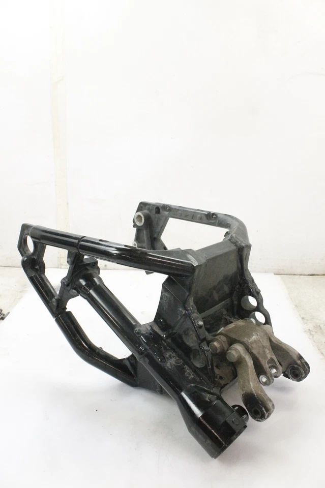 08-17 SUZUKI BOULEVARD C109RT REAR SWINGARM SUSPENSION ARM 61100-22H00-019 - Image 2 of 4
