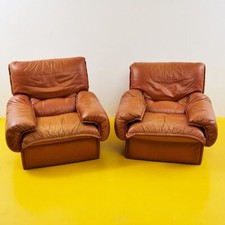 coppia di poltrone in pelle anni 70