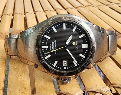 Rare SEIKO Sportura Kinetic Auto Relay Titanium 5J22-0E00 SMA171P1 Gents.
