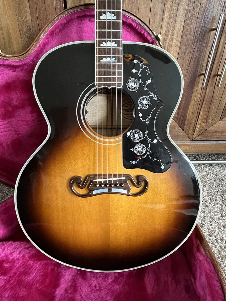 Gibson J-200  - Image 3 of 4