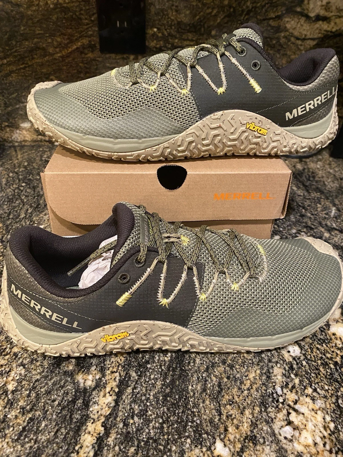 NEW Mens Merrell Trail Glove 7 Running shoes, size 13
Opens in a new window or tab