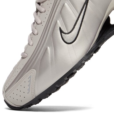 Nike Shox R4 College Grey IH0265-009 (2025) - Men Size 7-13  display picture 1