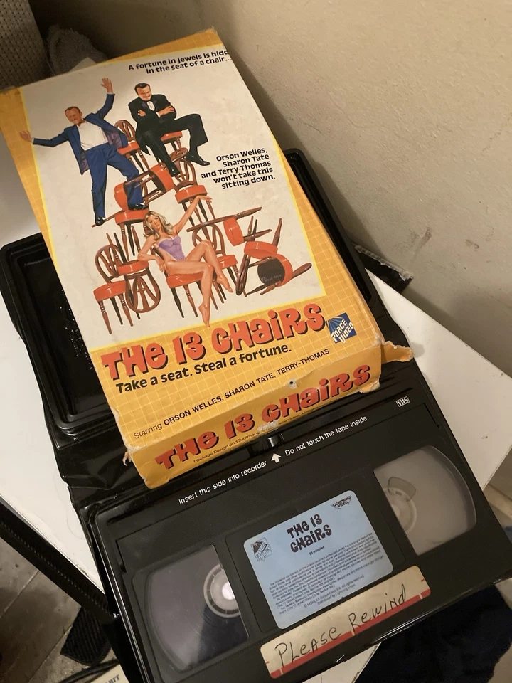 EXTREMELY RARE VHS 1969 The13Chairs Video Big Box 12+ 1 SHARON TATE Memorabilia  Foto 3 de 4