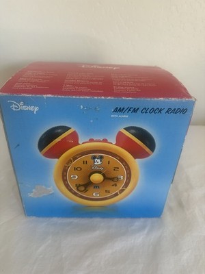 Disney Mickey Mouse Alarm Clock AM FM Radio DCR5500-C Rare
