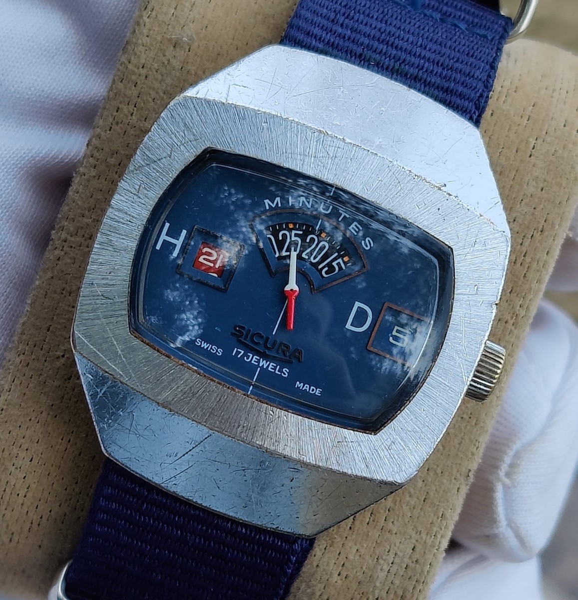 ☆ 金張 MONTAINE 60年代 紳士用腕時計 LONGINES1960年代ラウンド 