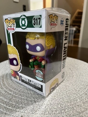 Funko Pop! Vinyl Green Lantern Specialty Series DC Universe #317 Figure