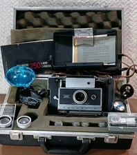 Polaroid Automatic 250 - Instant Film Land Camera w/ Case Accessories Vintage