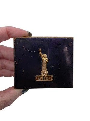 Vintage New York Statue Of Liberty Powder Makeup Face Compact Mirror Puff Vanity