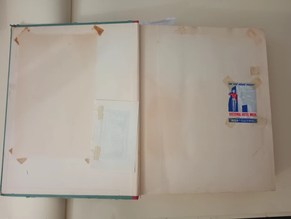 Scott IntL  Jr Stamp Album 1935 edition w 600 + Stamps US  1800s & World - Image 2 of 4