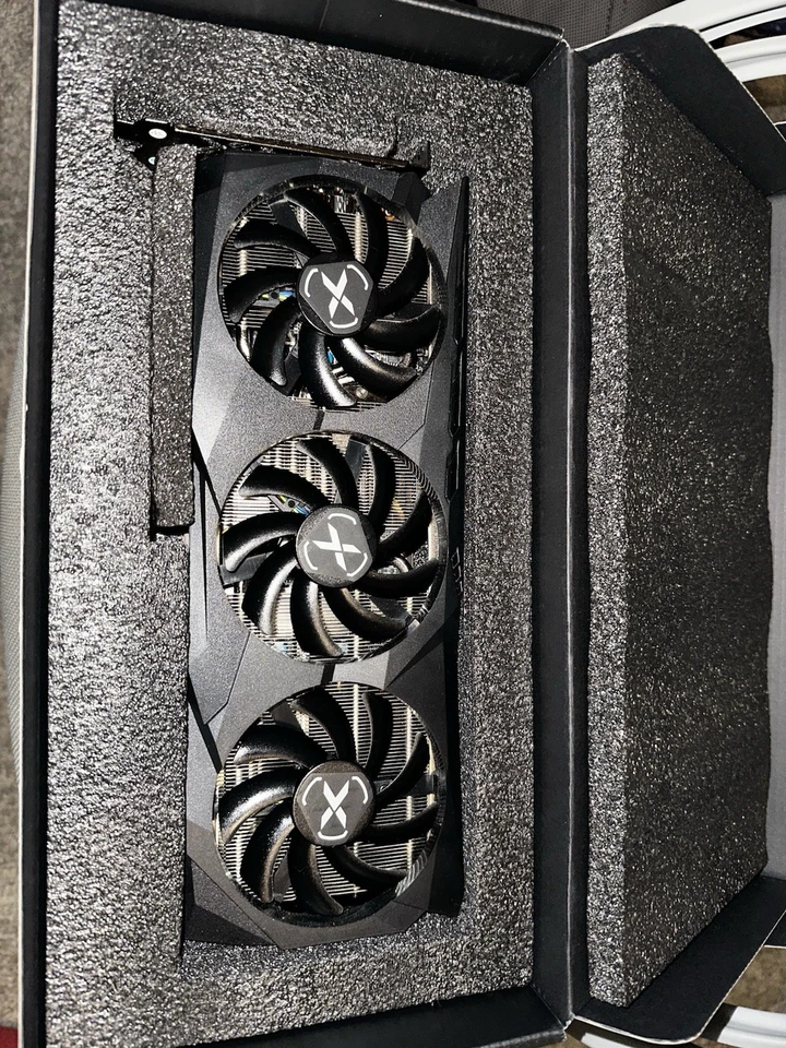 XFX SPEEDSTER SWFT 309 Radeon RX 6700 XT 12GB GDDR6 Graphics Card - Image 4 of 4