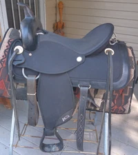 16 '' Black  abetta PATHFINDER Western Trail saddle FULL QH  BARS