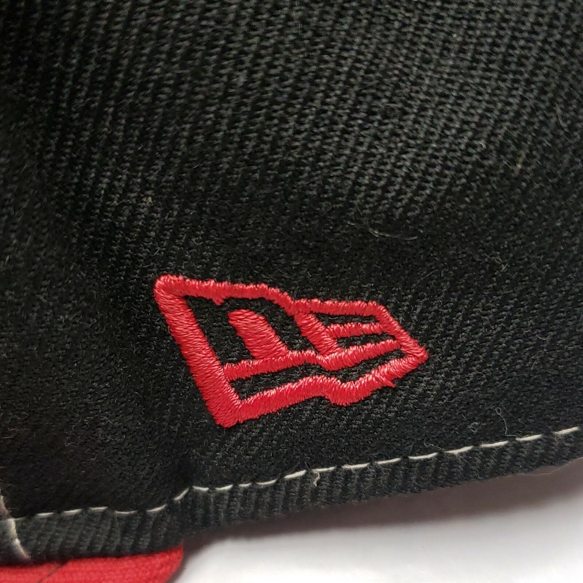 DG New Era 59fifty Baseball Cap Fitted Red Black Multicolor Sz 7 1