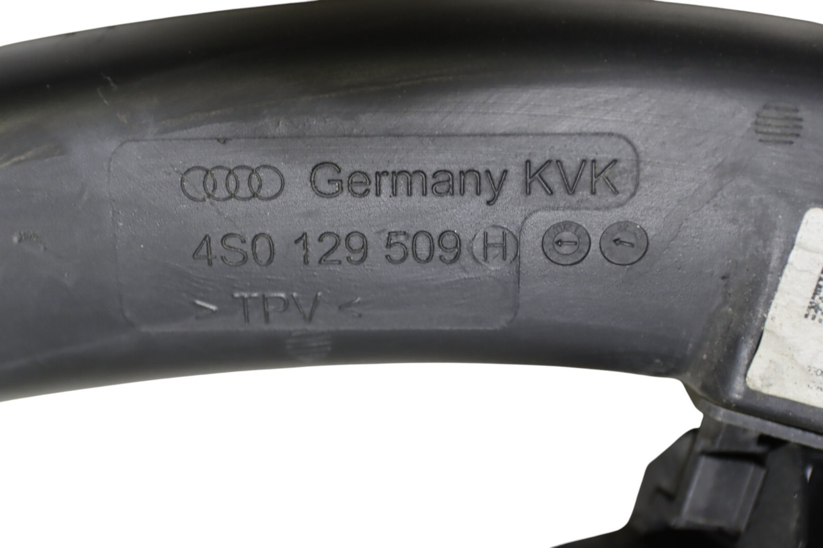 Audi R8 V10 Left & Right Side Air Intake Air Duct Assembly Set 2017 - 2023 OEM