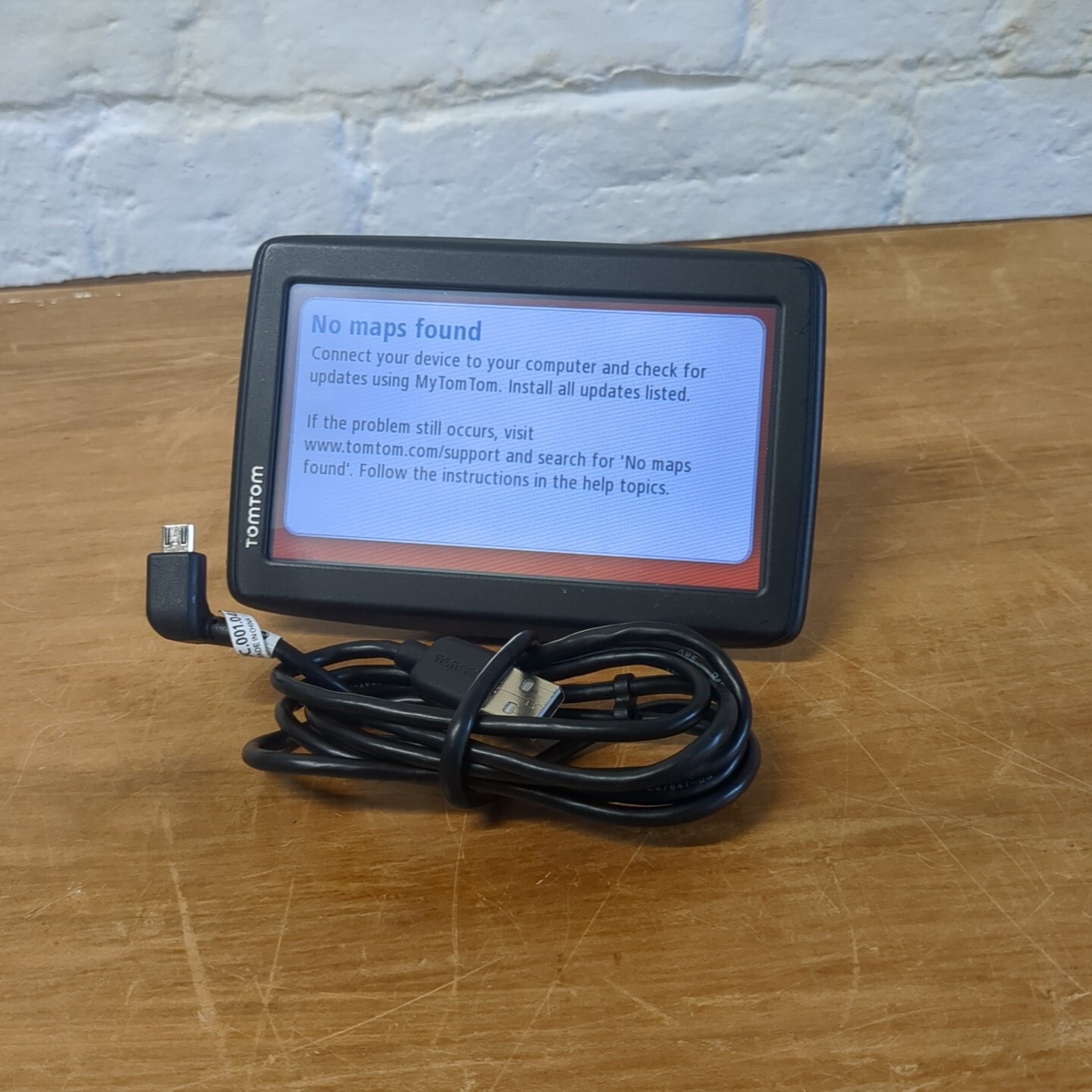 TomTom 4EN52 Z1230 Automotive GPS Receiver No Maps eBay