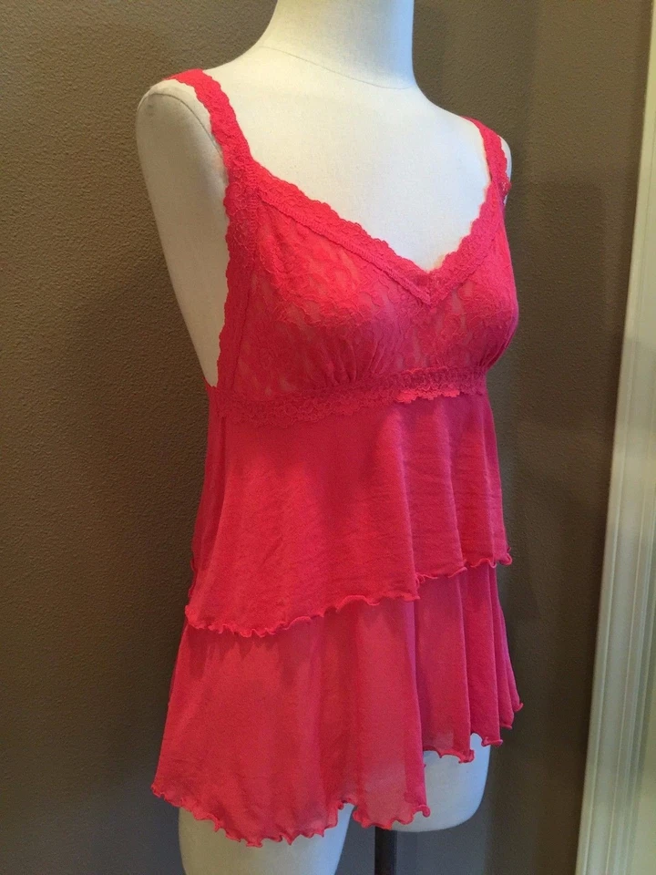 Hanky Panky S Lápiz Labial en Capas Rosa Cuello en V Babydoll Encaje Cami Top Ropa de Salón Foto 4 de 4