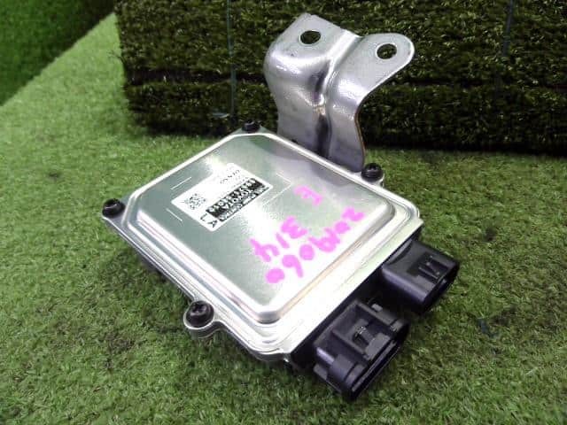 TOYOTA Lexus gs 2016 DBA-GRL12 Fuel Computer 8957158010 [Used] [PA26369014]