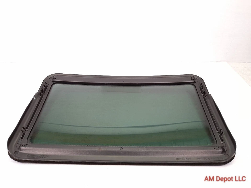 2002 BMW 330xi 330i 325i 325xi E46 Sedan Sun Roof Glass Panel Moonroof 8217999 - Image 3 of 3