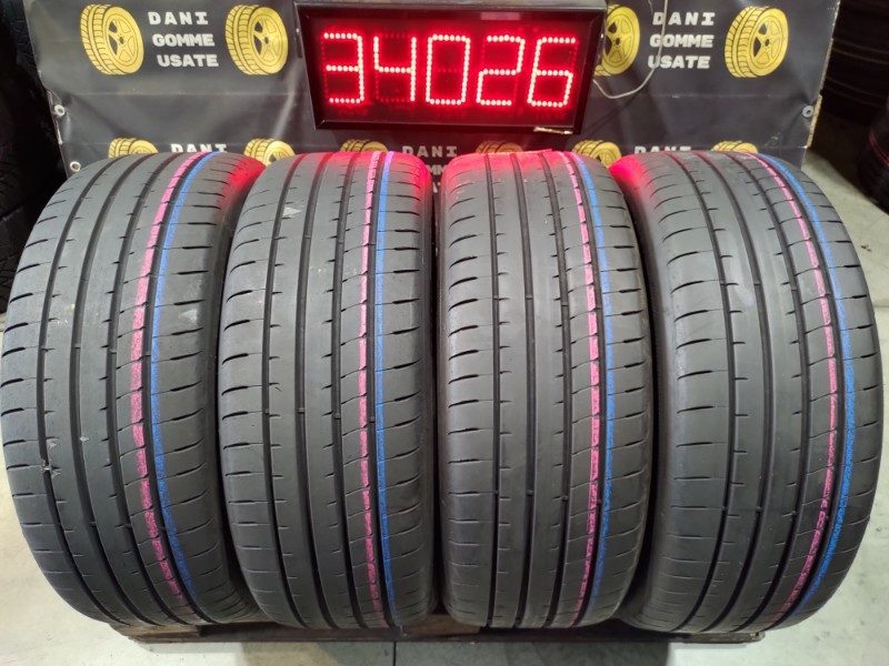 Pneumatici Estivi 4 Gomme usate 235 45 19 GOODYEAR Battistrada Residuo 85/90%