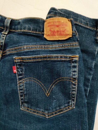 Levis Womens Size 10 Mis Slim Capri Blue Jeans - Picture 8 of 11