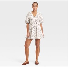 Universal Thread White Floral Mini Dress L NWT Bell Sleeve A-Line